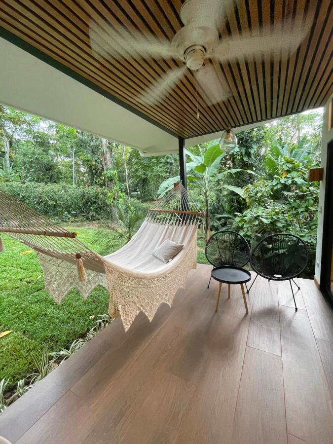 Caribbean Irie - Charming, Luxurious Bungalow In Nature With Ac & Fiber Optic Wifi Puerto Viejo de Talamanca Bagian luar foto