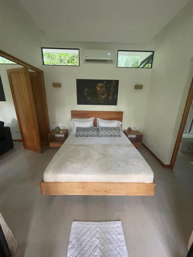 Caribbean Irie - Charming, Luxurious Bungalow In Nature With Ac & Fiber Optic Wifi Puerto Viejo de Talamanca Bagian luar foto
